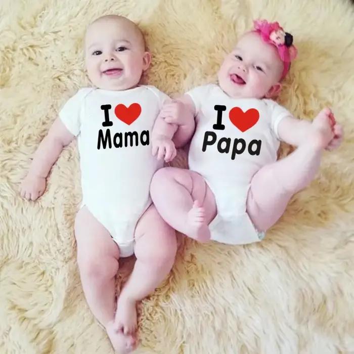 T-shirt barboteuse amusant « I Love Mama & Papa » pour bébé, vêtements de ramper, combinaison triangle, vêtements pour nouveau-né, barboteuses pour bébés