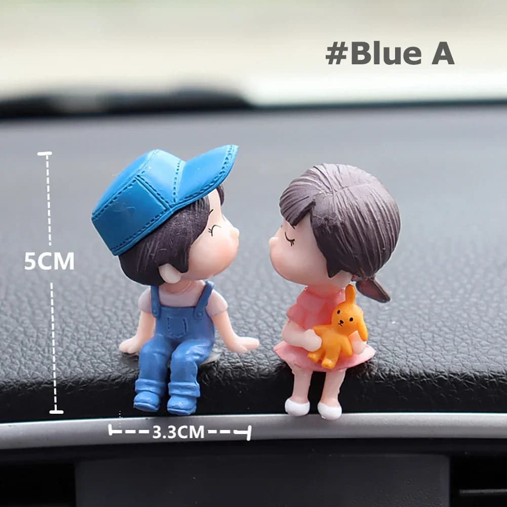 Figurine d'action de Couple baiser mignon, décoration de tableau de bord automobile, intérieur de vo