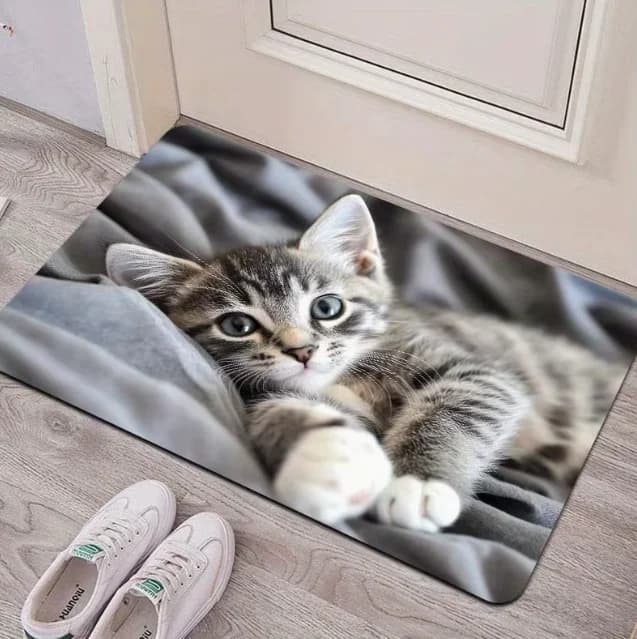 Charmant tapis chat couché sur le lit dans les salles de jeux, salles de bains, cuisines et salons, 