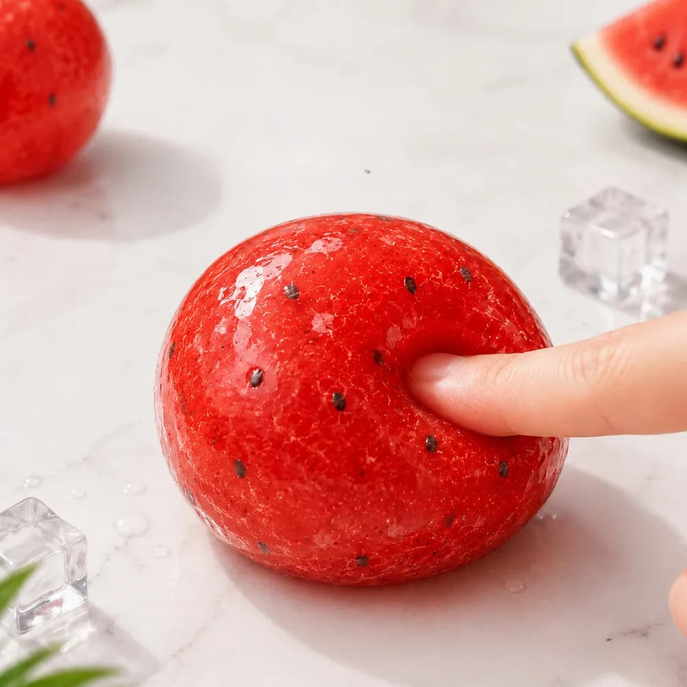 Une peluche de style Kiwi & WM, à récupération de forme lente et imitation réaliste de nourriture, i