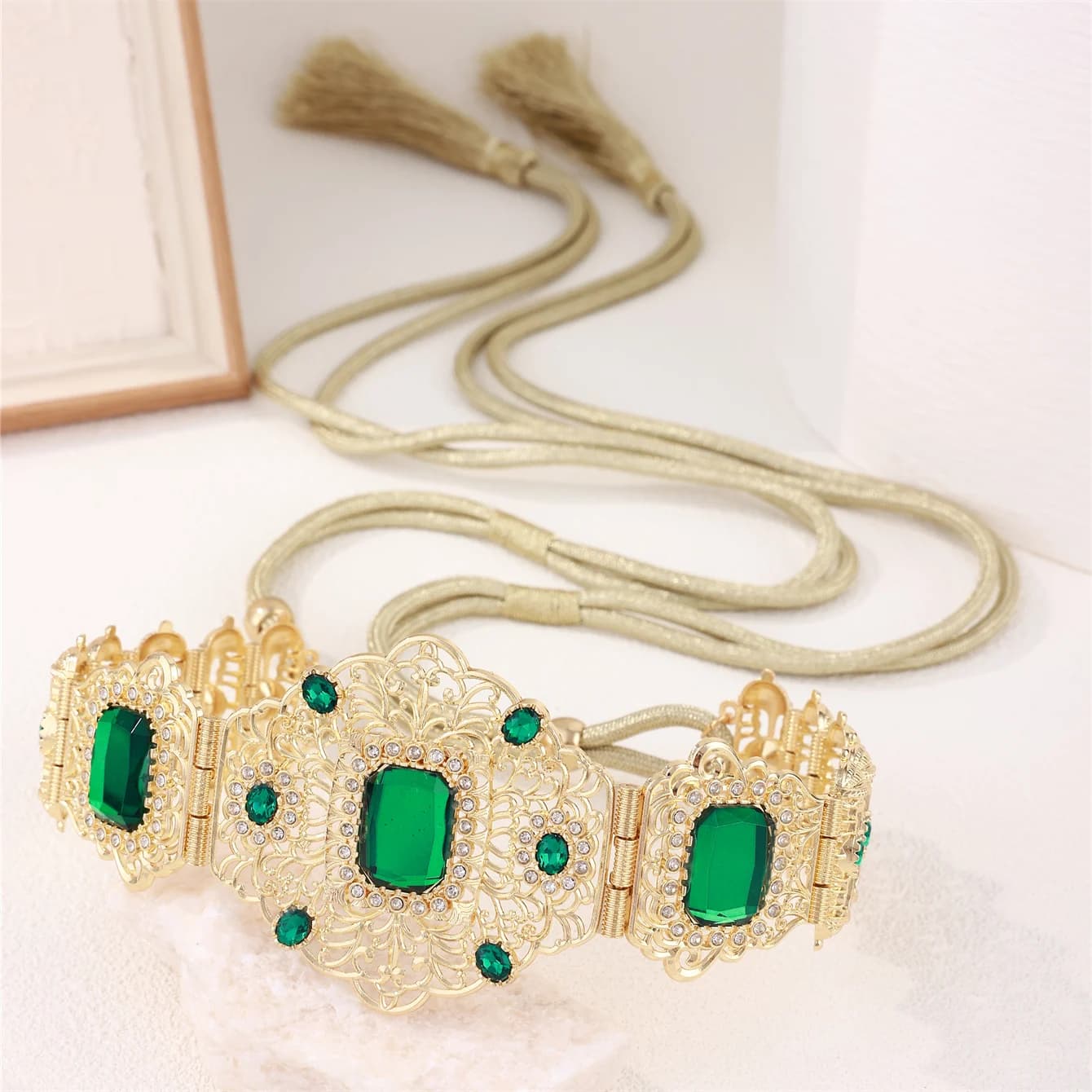 Un bijou chatelaine populaire pour les femmes du Moyen-Orient et un corps à longueur réglable, proch