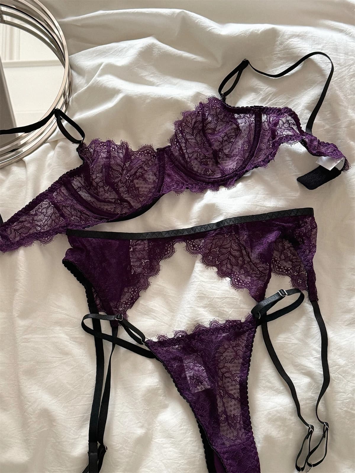 Ensemble de lingerie violette en dentelle fine froncée pour femmes, sous-vêtements sexy, bonnet push
