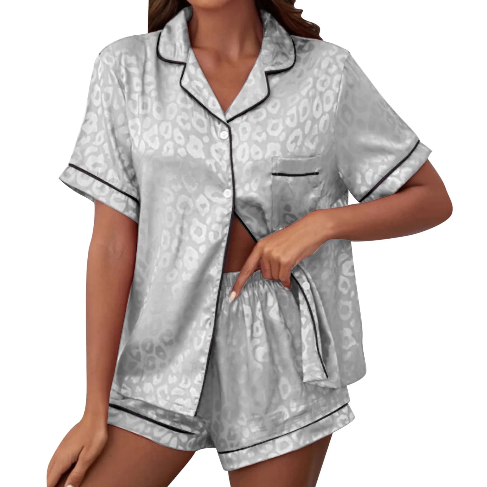 2025 nouveau pyjama ensemble femmes léopard soyeux Satin pyjamas à manches courtes bouton petit haut