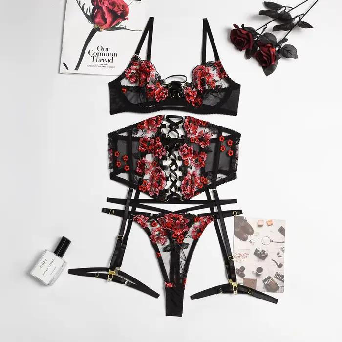 Ellolace Lingerie sensuelle Sexy broderie pansement Breves ensembles jarretières slips luxe 3 pièces