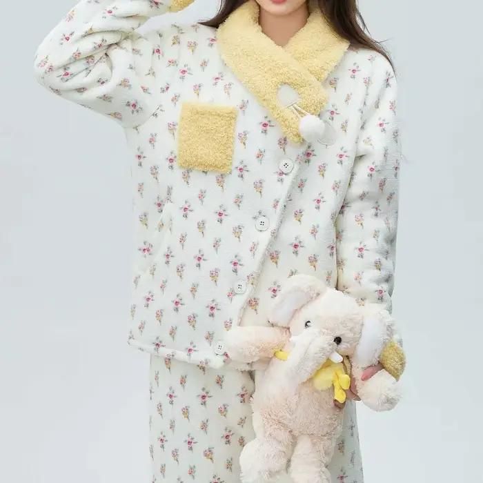 Nouveaux pyjamas décontractés en velours épais pour femme, collection hiver 2026, motif floral éléga
