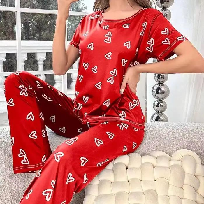 Pyjama rose foncé pour femmes