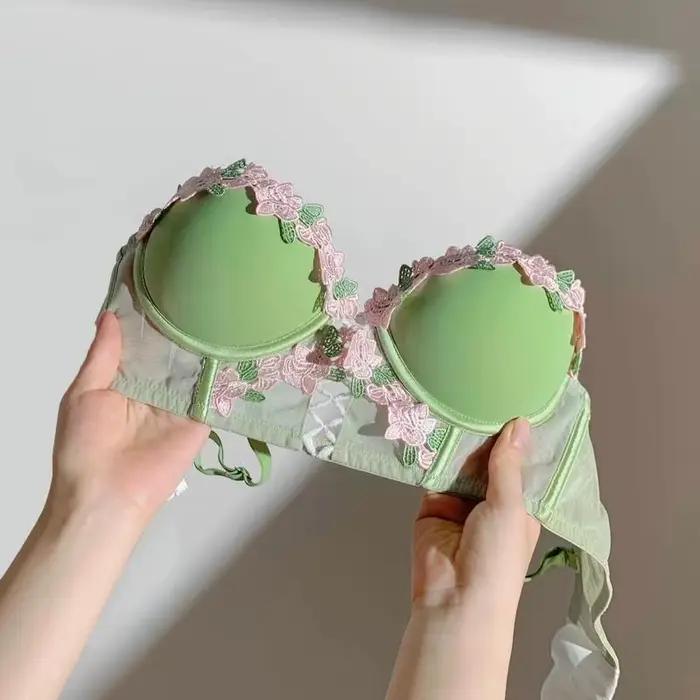 Ensemble de lingerie florale vintage, bralette en dentelle crème, soutien-gorge push-up rétro pour femmes à petite poitrine, brodé, sans armatures, pur et sensuel