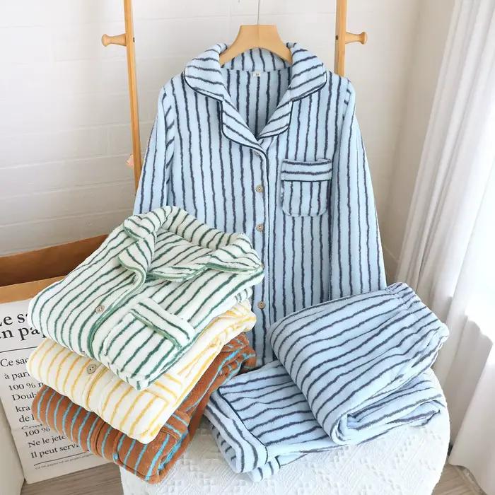 Pyjamas de couple d'hiver