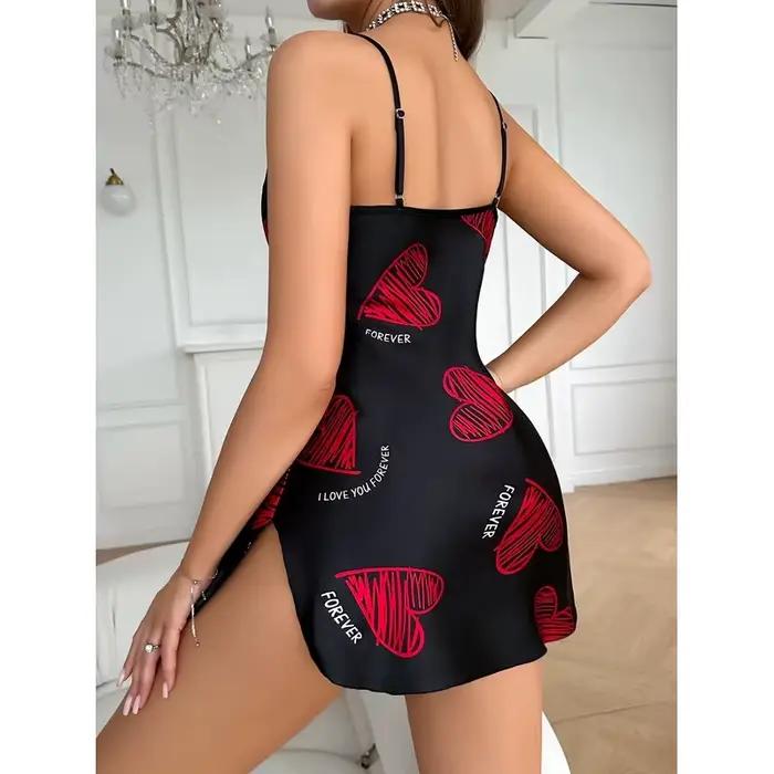 Chemise de nuit en satin imprimé lèvres rouges pour la saint-valentin