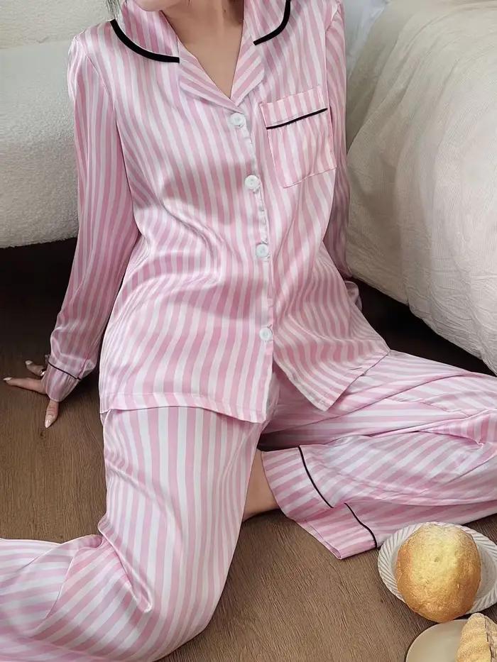 Ensemble pyjama en satin rose à rayures pour femmes