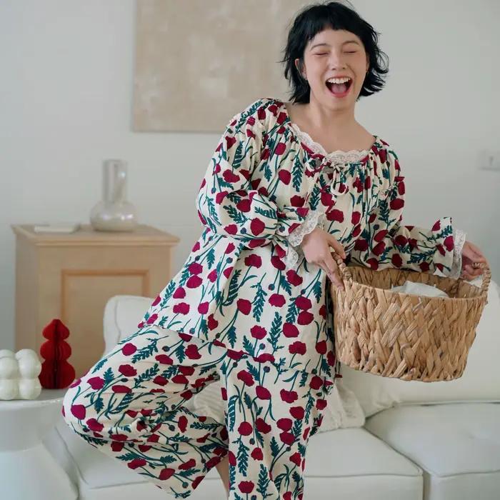Pyjama en dentelle de qualité supérieure pour femmes