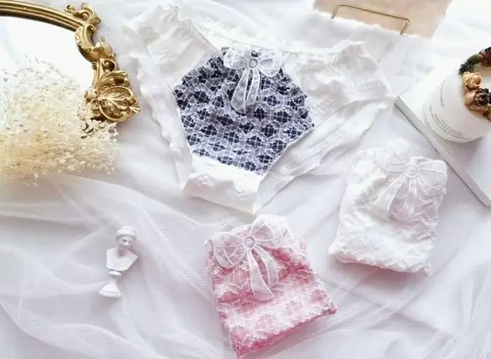Culotte en mousseline de soie et dentelle