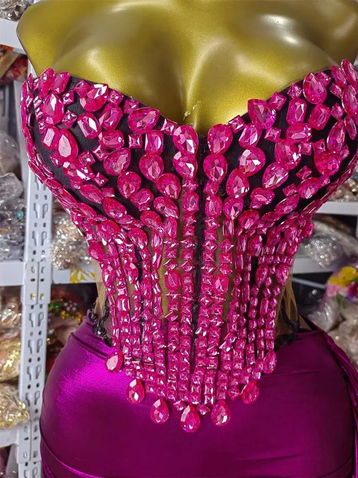 Tenue de soirée pour femmes, tenue de soirée, boîte de nuit, violet vif, sans bretelles, haut Corset en cristal et Mini jupe traînante, ensembles deux pièces, vêtements de nuit