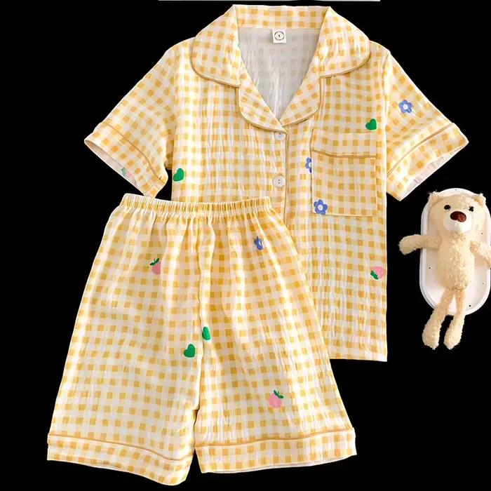 Ensemble pyjama imprimé à carreaux jaunes et images adorables, haut à manches courtes et short assorti, vêtements d'intérieur confortables pour l'été