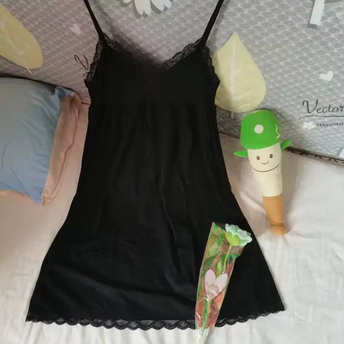 Nouvelle chemise de nuit en dentelle pour femme