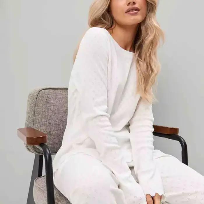 Ensemble pyjama élégant à manches longues pour femmes