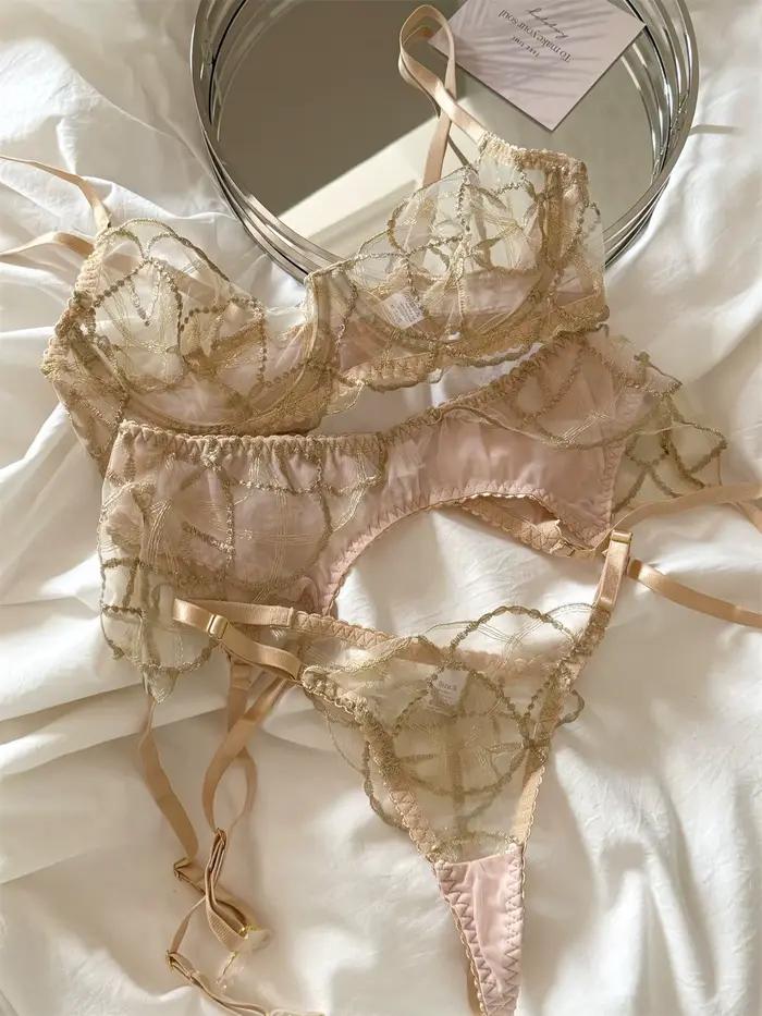 Ensemble de lingerie trois pièces pour femme, slip en dentelle fine, couleur champagne, grand toucher, litterature, froncé
