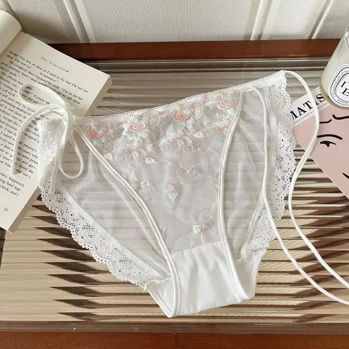 Culottes transparentes taille basse brodées de fleurs en coton avec entrejambe