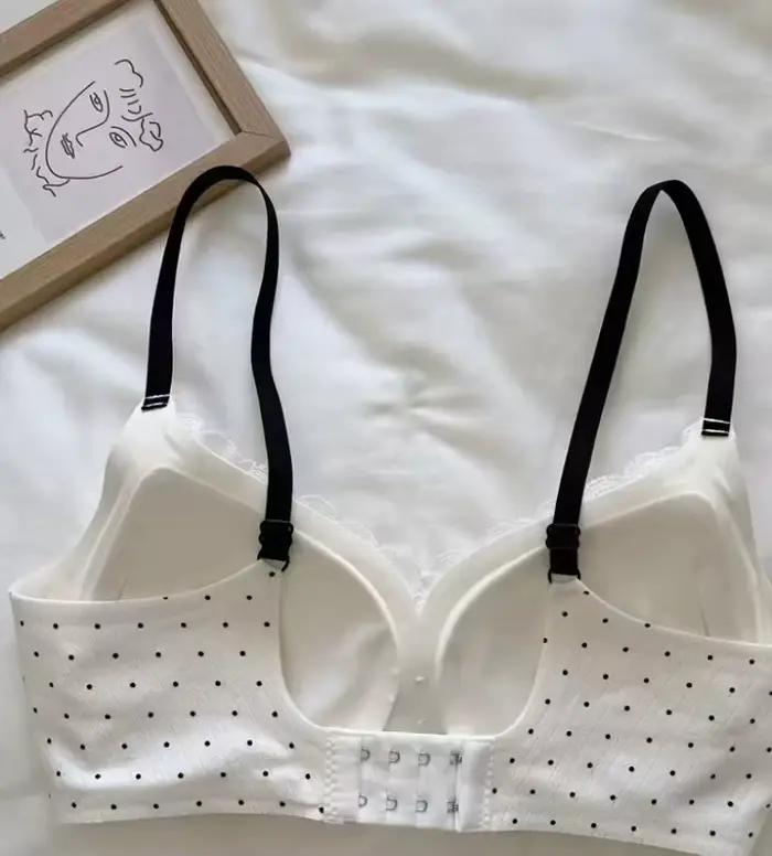 Lingerie en dentelle et à imprimé floral : soutien-gorge push-up pour femmes aux poitrines petites
