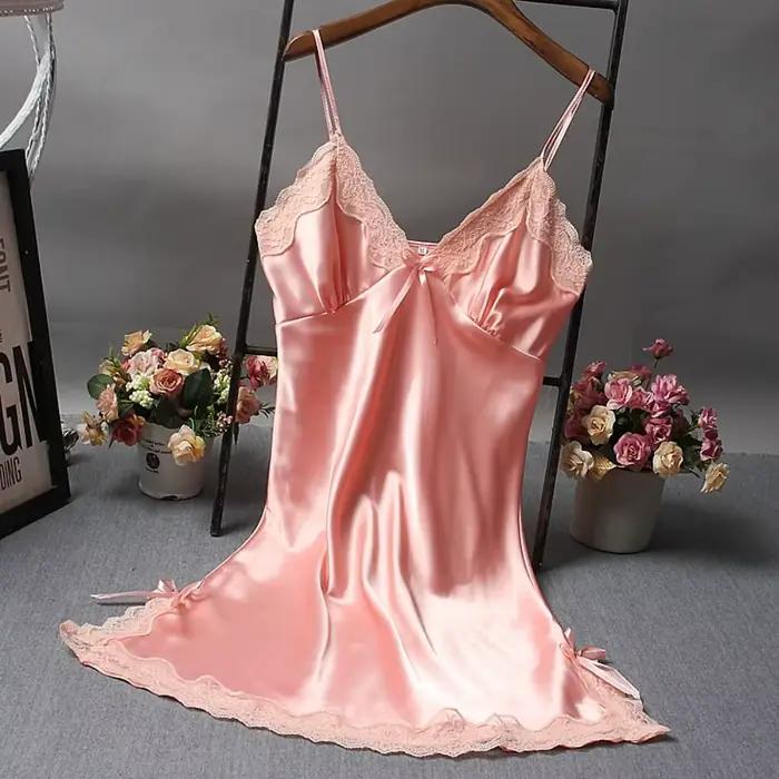 Chemise de nuit sexy en dentelle patchwork pour femmes