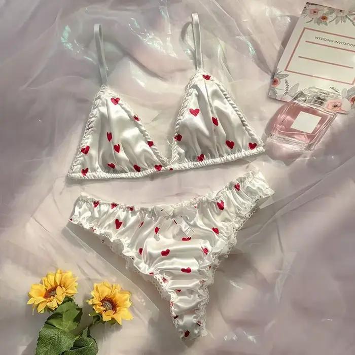 Ensemble de soutien-gorge sexy et mignon en satin à imprimé cœur pour filles et femmes