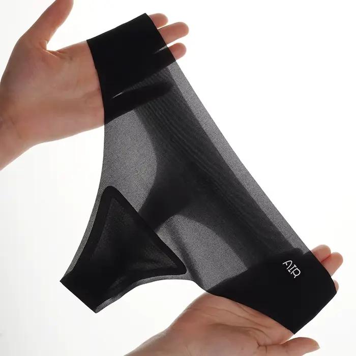 Culotte string transparente pour femme