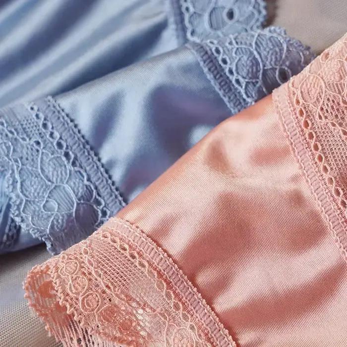 Culotte ultra-mince en satin avec dentelle fine pour femmes, culotte brève en élasthanne et nylon, idéale pour les occasions spéciales et la garde-robe quotidienne