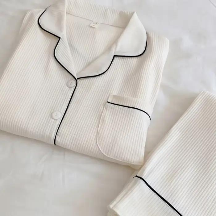 Pyjama en coton à manches longues pour femmes