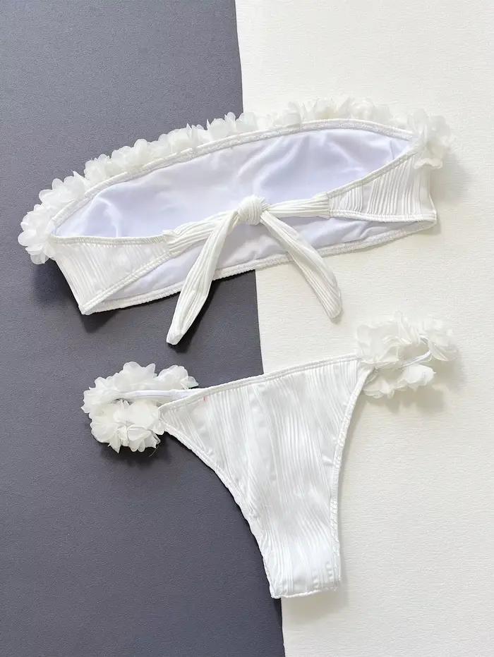Nouveau Maillot de Bain Bandeau Blanc à Volants Floraux 2026 pour Femme – Ensemble Bikini Sexy Sans Bretelles Push-Up Dos Nu Tenue de Plage