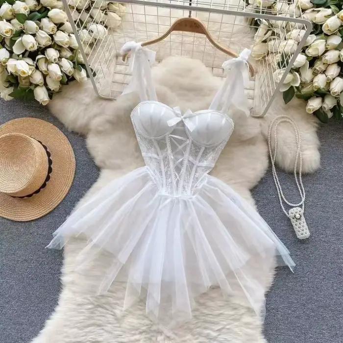 Chemise de nuit en dentelle transparente pour femmes