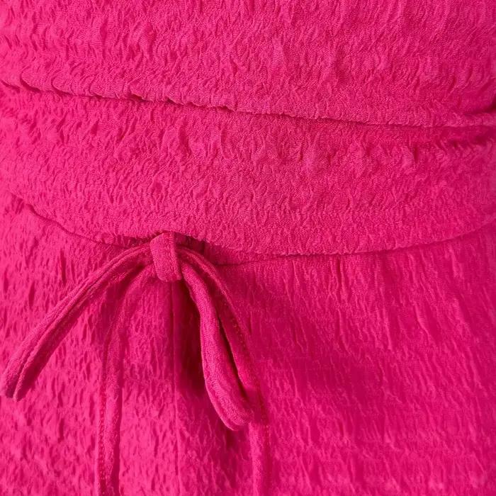 Ensemble deux pièces sexy moulant d'été pour femme : haut court dos nu sans manches et short taille haute – Tenue décontractée de plage pour une allure audacieuse