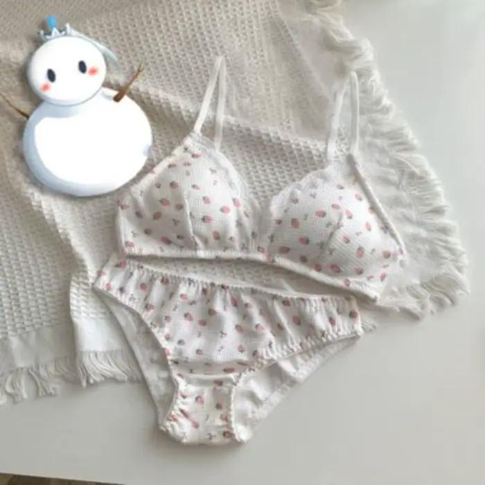 Doux japonais Lolita ensemble de soutien-gorge cerise fraise imprimé sans fil Non rembourré Bralette Anti-affaissement confort AB tasse MOYISU 32-38 Sexy