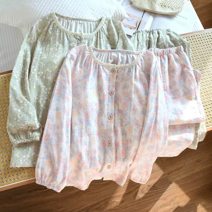 Pyjama en dentelle à fleurs pour femmes avec coussinets de poitrine