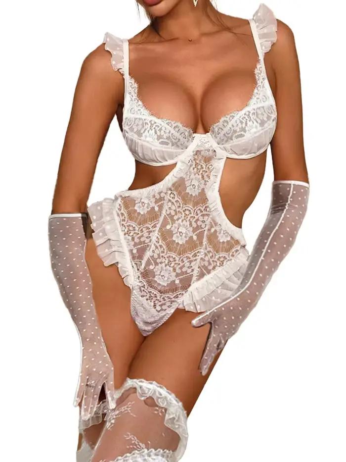 Ensemble trois pièces sexy en dentelle Belamimi avec garniture à volants, gants et bas, idéal pour le clubbing