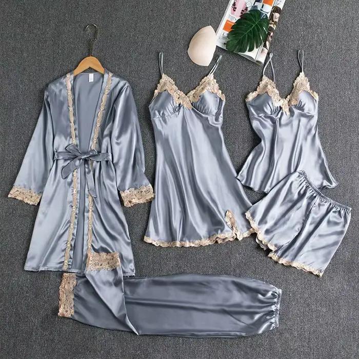 Nouvel Ensemble de Pyjama de Luxe en Satin 5 Pièces pour Femme 2025 – Vêtements de Nuit Soyeux avec Robe