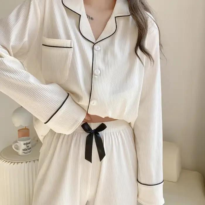 Pyjama en coton à manches longues pour femmes