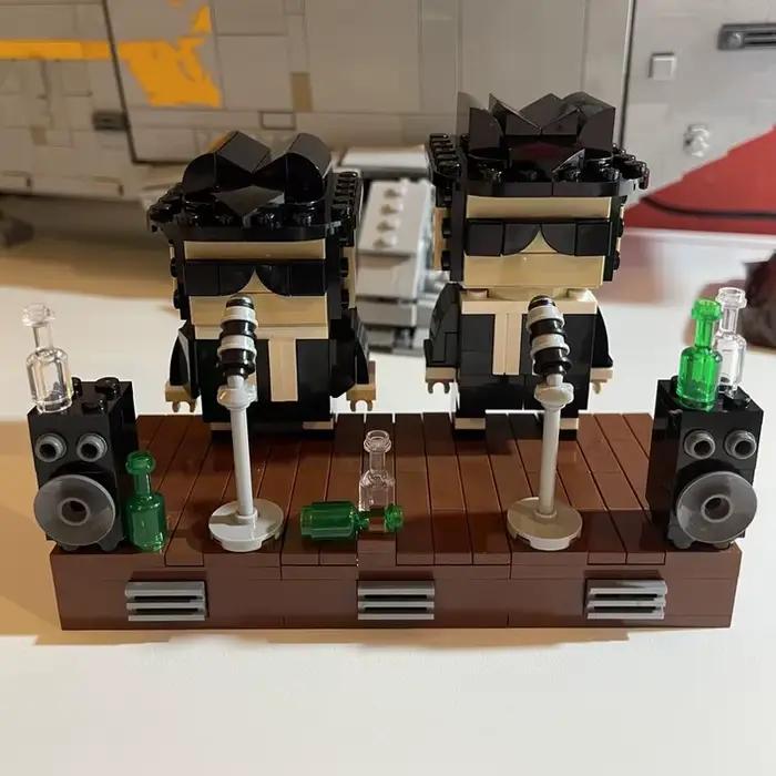 Bricklink Bluesbrothers figurines d'action briques tête et Bluesmobile 1974 Dodge Monaco véhicules de vitesse blocs de construction de voiture jouets pour enfants