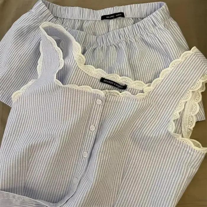 Pyjama rayé pour femmes