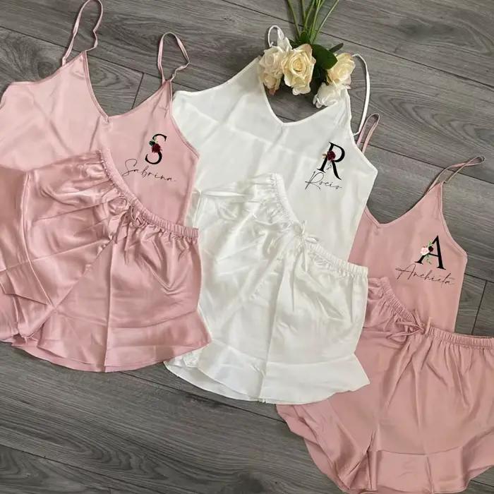Ensemble de pyjama court en satin à volants pour demoiselle d'honneur
