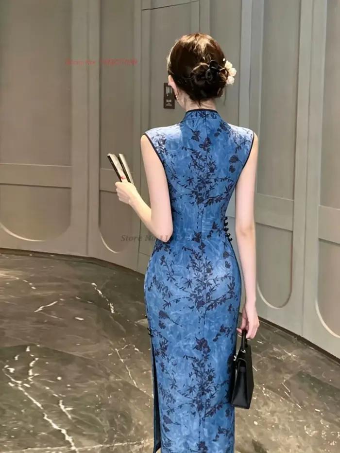 Robe de soirée orientale sexy 2026, style cheongsam amélioré, imprimé fleurs nationales, sans manches, en soie glacée floquée, qipao
