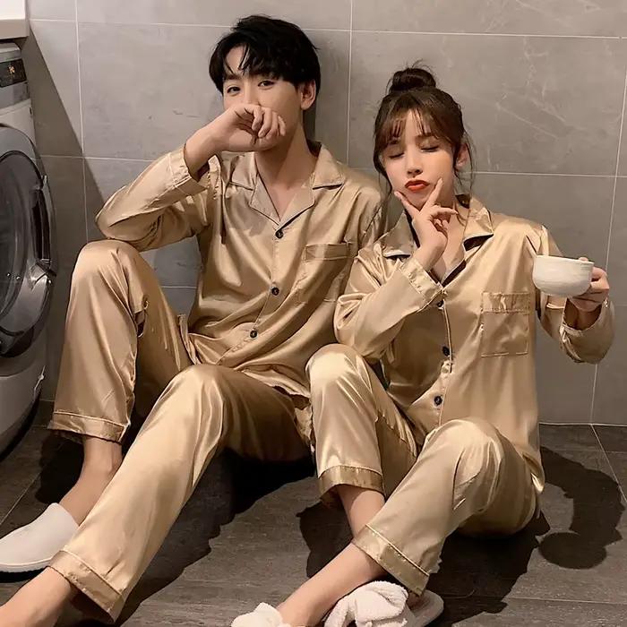 Couleur unie vêtements de nuit soie Satin Pyjamas Couple ensemble Long boutonné