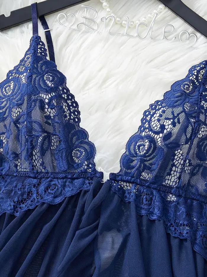 Chemise de nuit et culotte en dentelle transparente pour femmes