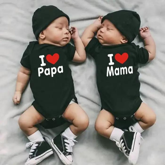 T-shirt barboteuse amusant « I Love Mama & Papa » pour bébé, vêtements de ramper, combinaison triangle, vêtements pour nouveau-né, barboteuses pour bébés