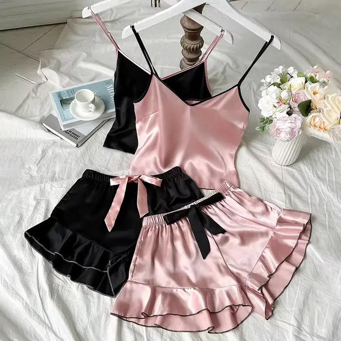 Pyjama en satin lisse pour femme