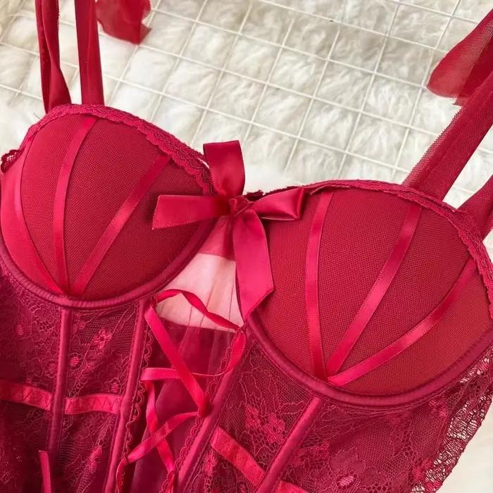 Chemise de nuit en dentelle transparente pour femmes