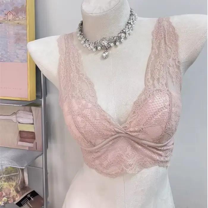 Soutien-gorge en dentelle blanche