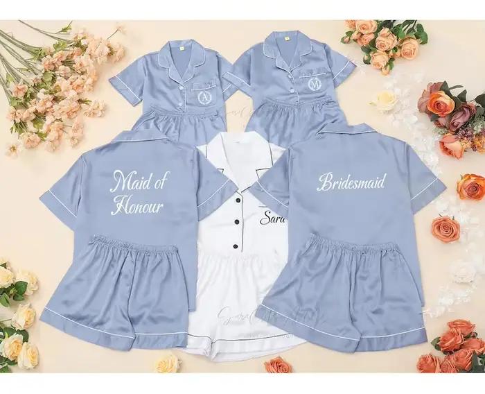 Pyjama de Demoiselle d'Honneur en Satin Bleu Poussiéreux