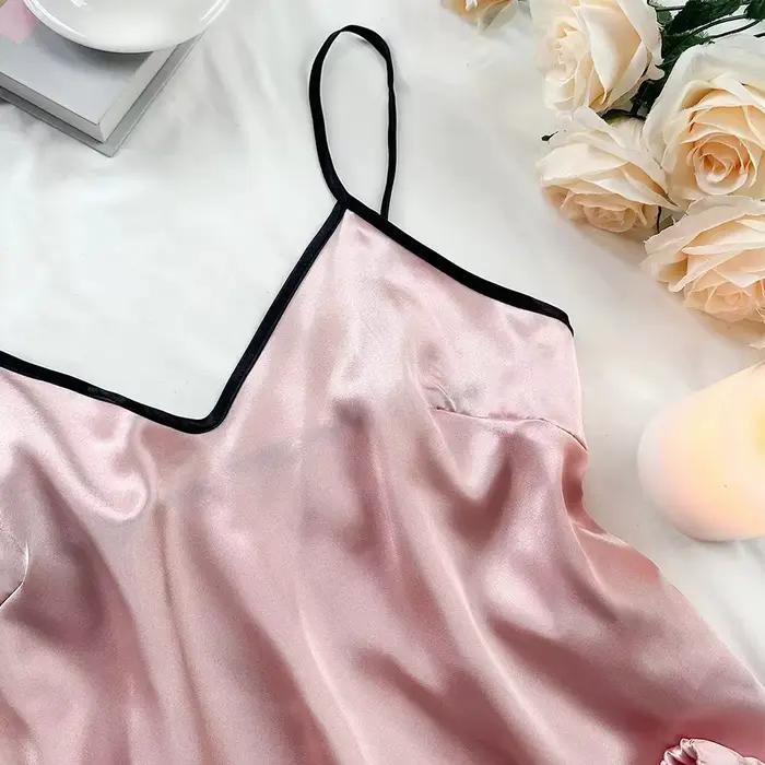 Pyjama en satin lisse pour femme