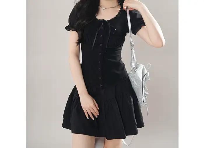 Ensemble chemise noire et jupe pour femme