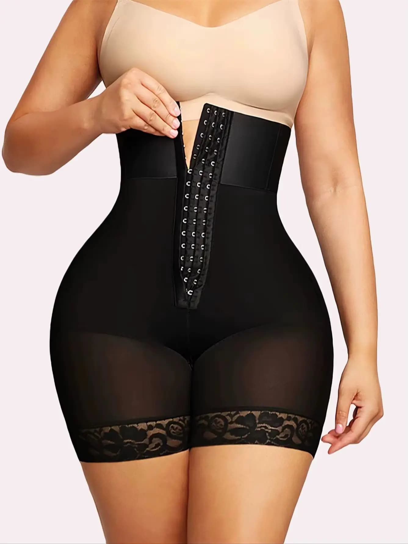 Shapewear taille haute pour femmes, modelant le corps à panneaux de dentelle noire pour le contrôle
